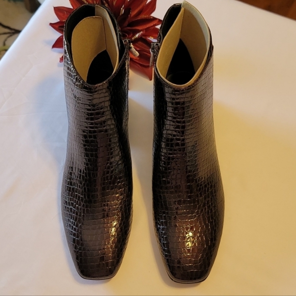Circus by Sam Edelman Burgundy Daysi Croc Print Booties Size 8 - Picture 3 of 6